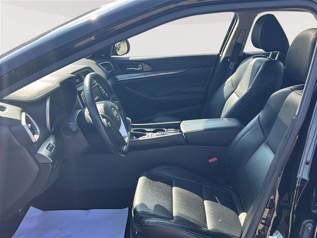 Used 2023 Nissan Maxima SL FWD image 10