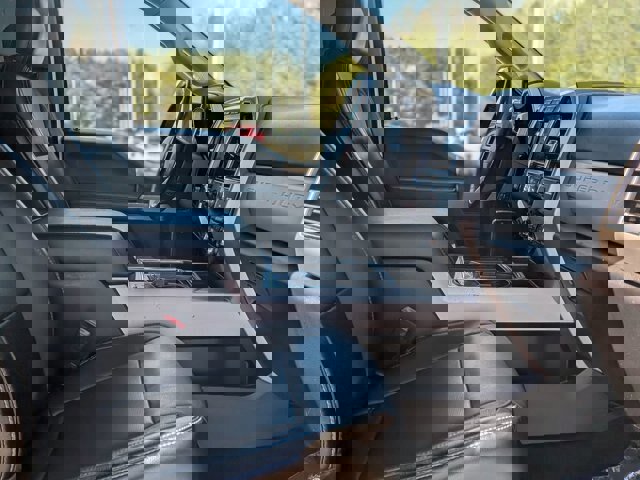 Certified 2019 Ford F350 Lariat w/ Lariat Ultimate Package image 39