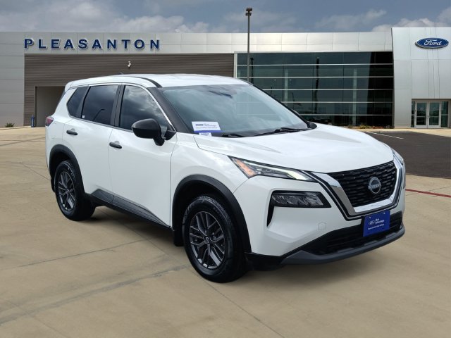 Used 2023 Nissan Rogue S FWD image 7