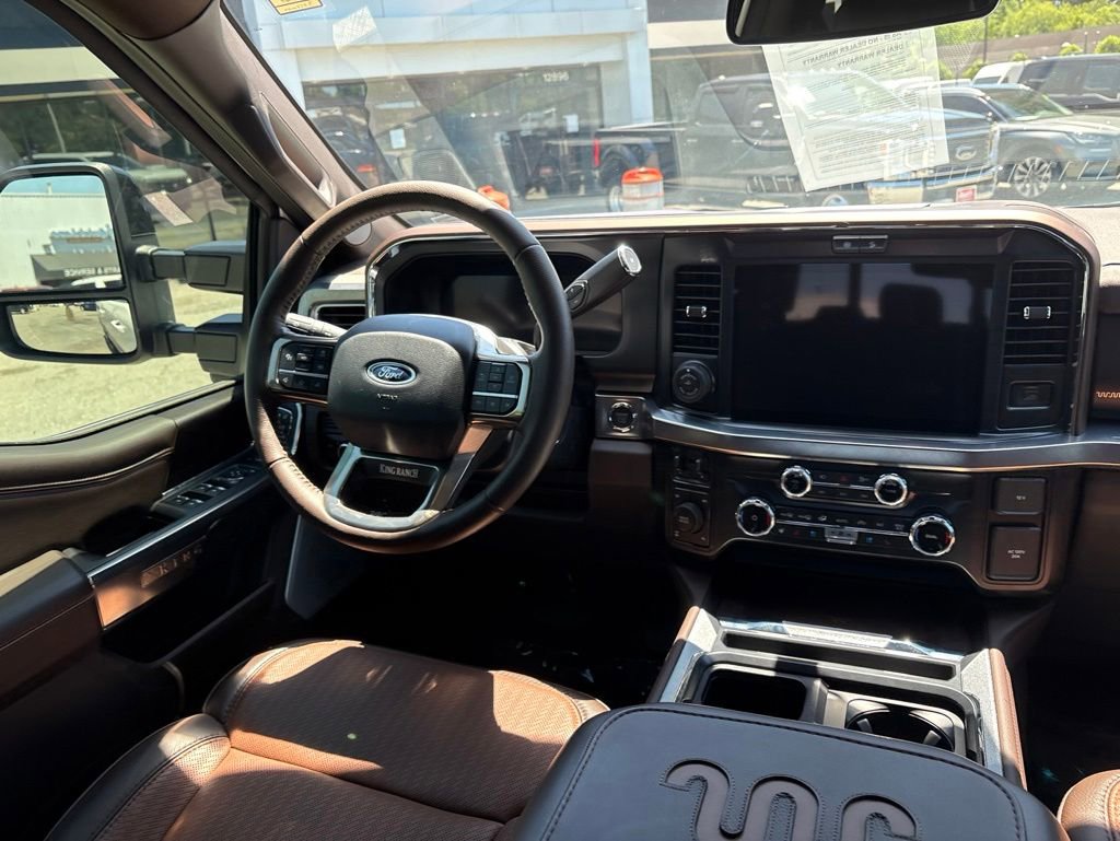 Certified 2025 Ford F250 King Ranch AWD/4WD image 9