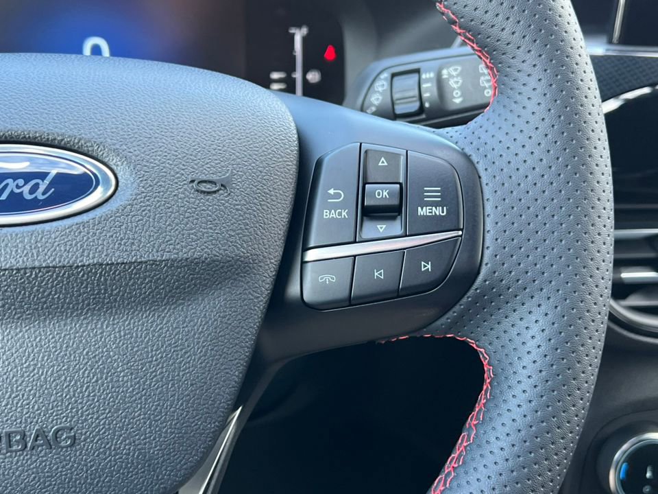 Certified 2023 Ford Escape ST-Line image 25