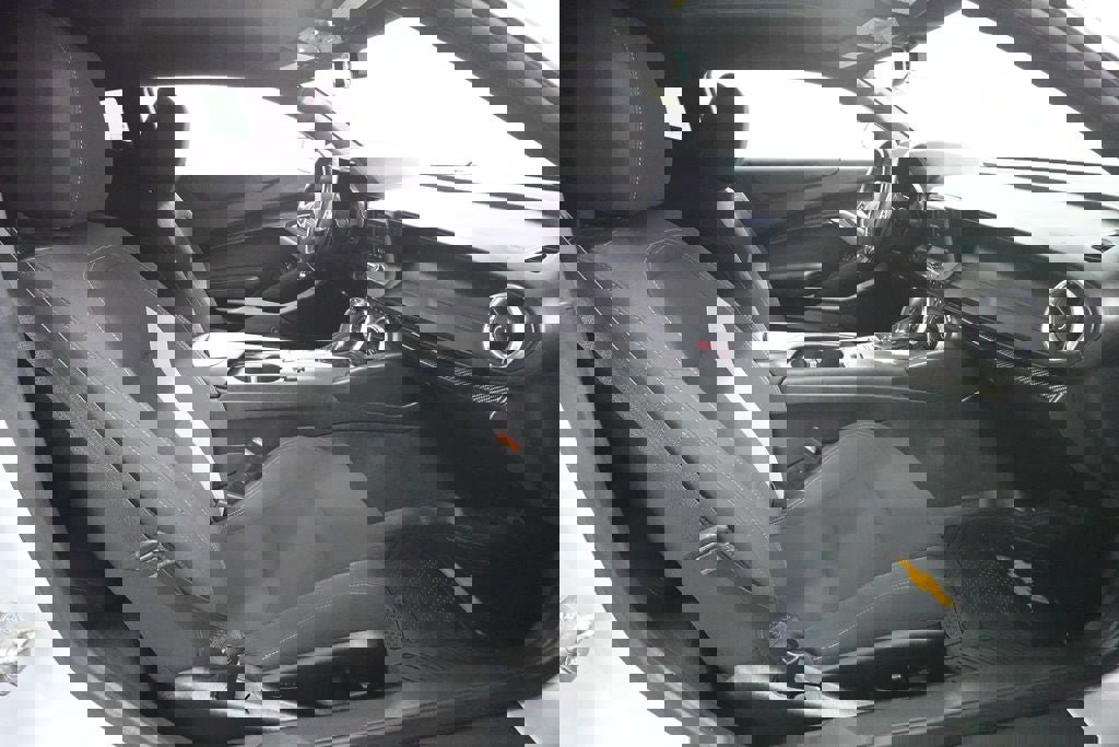 Used 2019 Chevrolet Camaro LT image 25