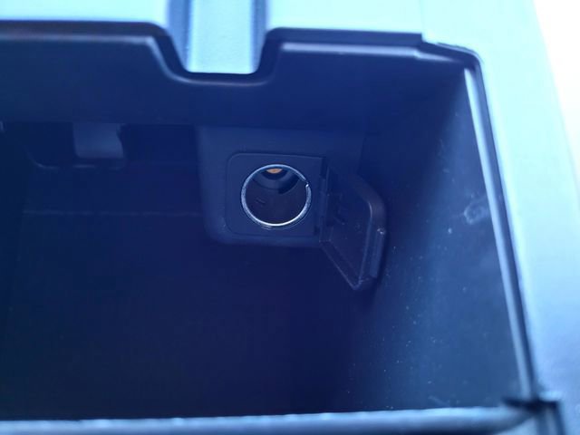 Certified 2022 Ford Explorer XLT w/ Equipment Group 202A image 20