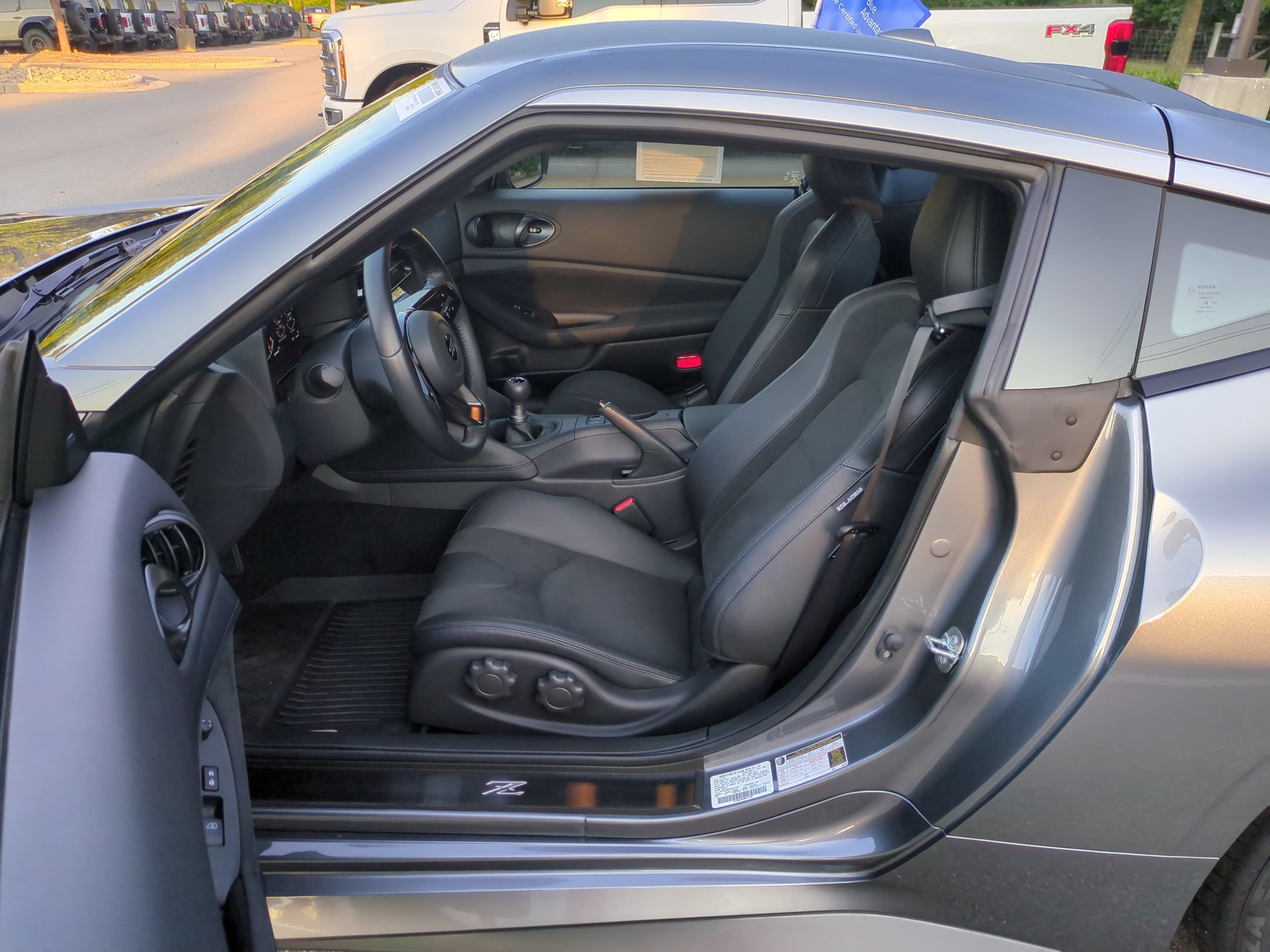 Used 2025 Nissan Z Performance w/ Floor Mat Package RWD image 13