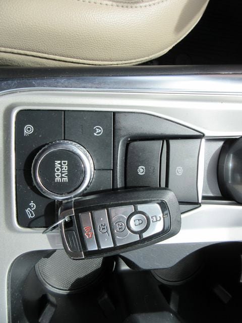 Certified 2023 Ford Explorer Limited w/ Limited Technology Package AWD/4WD image 24