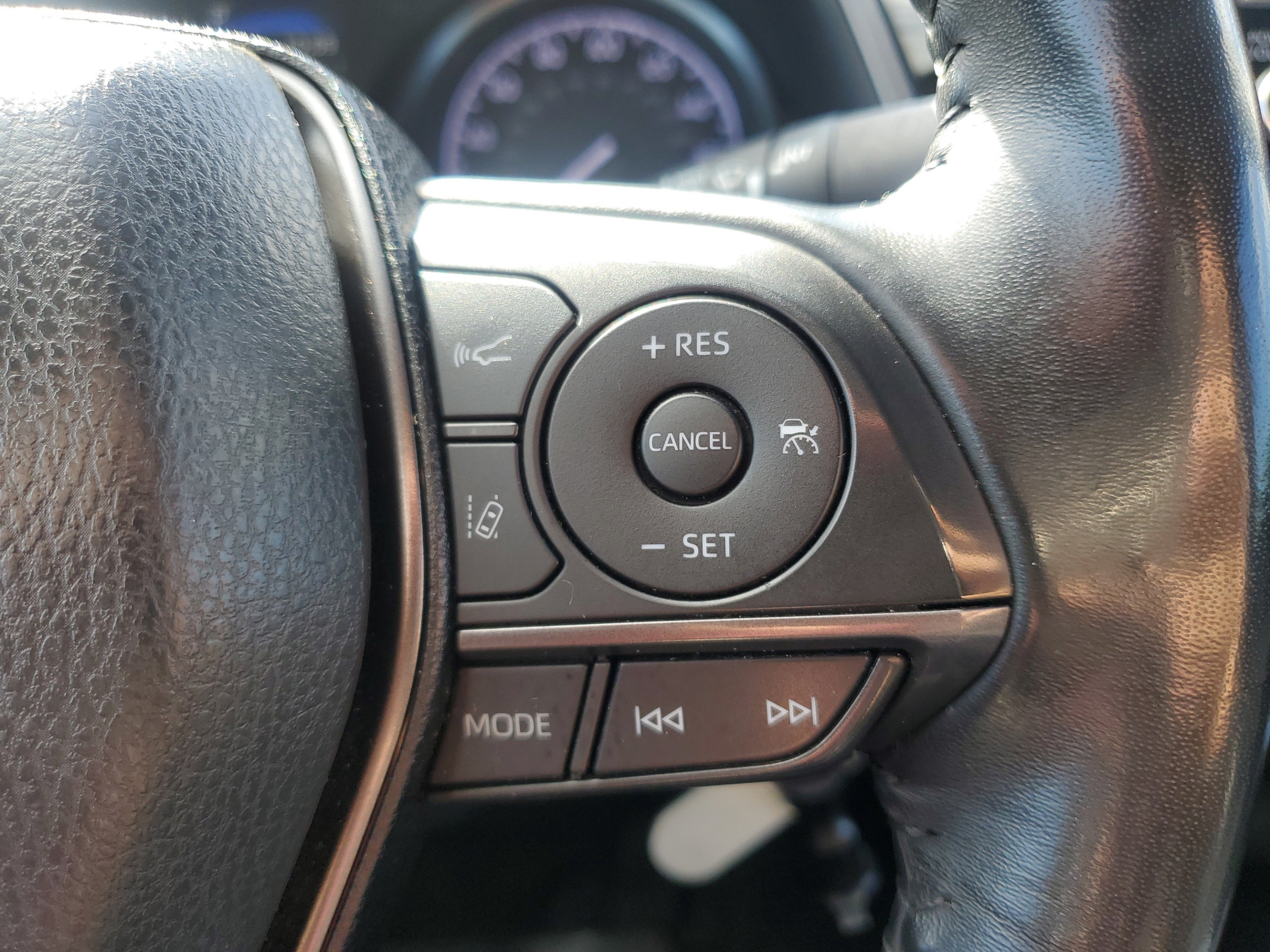 Used 2024 Toyota Camry SE FWD image 20