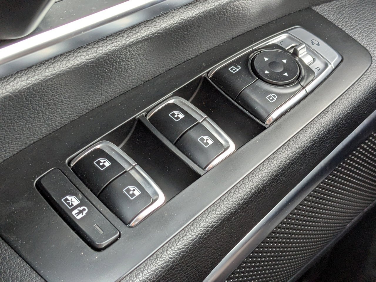 Used 2023 Kia Telluride SX X-Line image 30