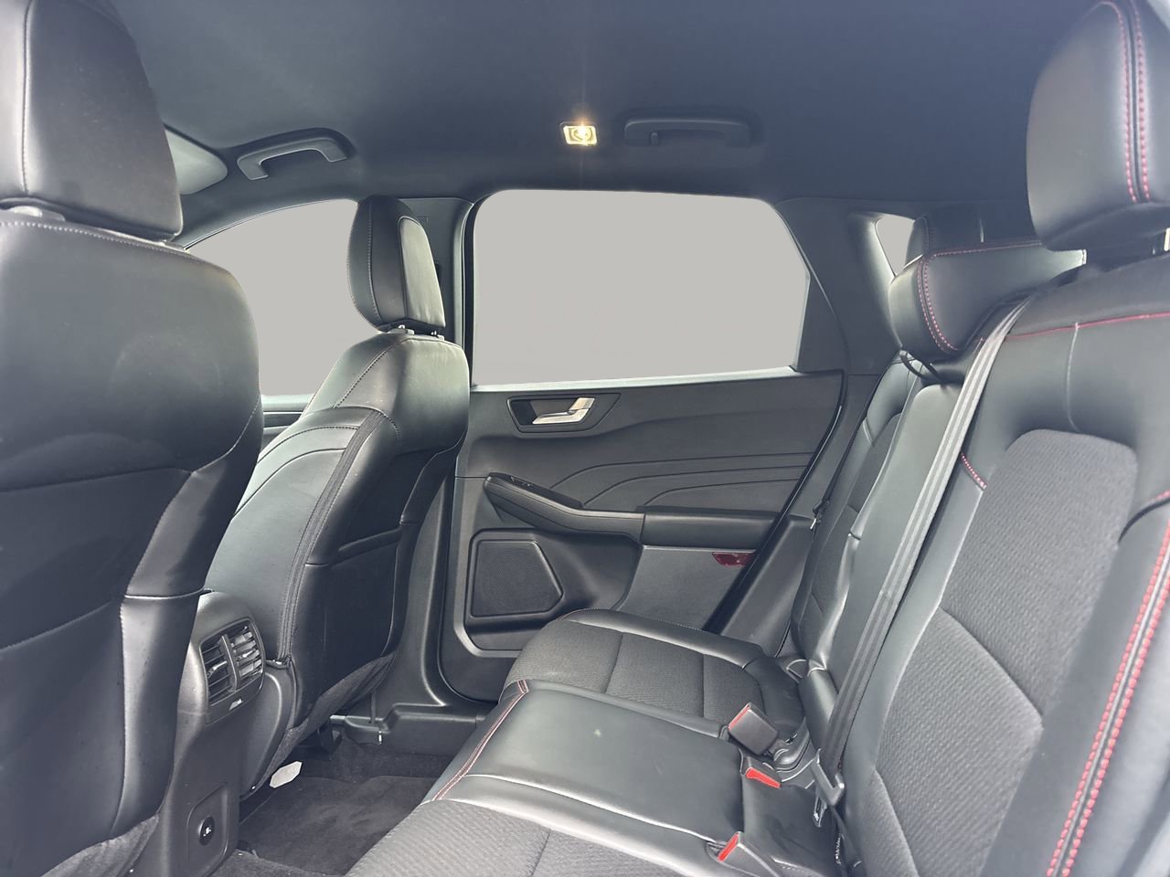 Certified 2025 Ford Escape ST-Line w/ Tech Pack #1 image 17