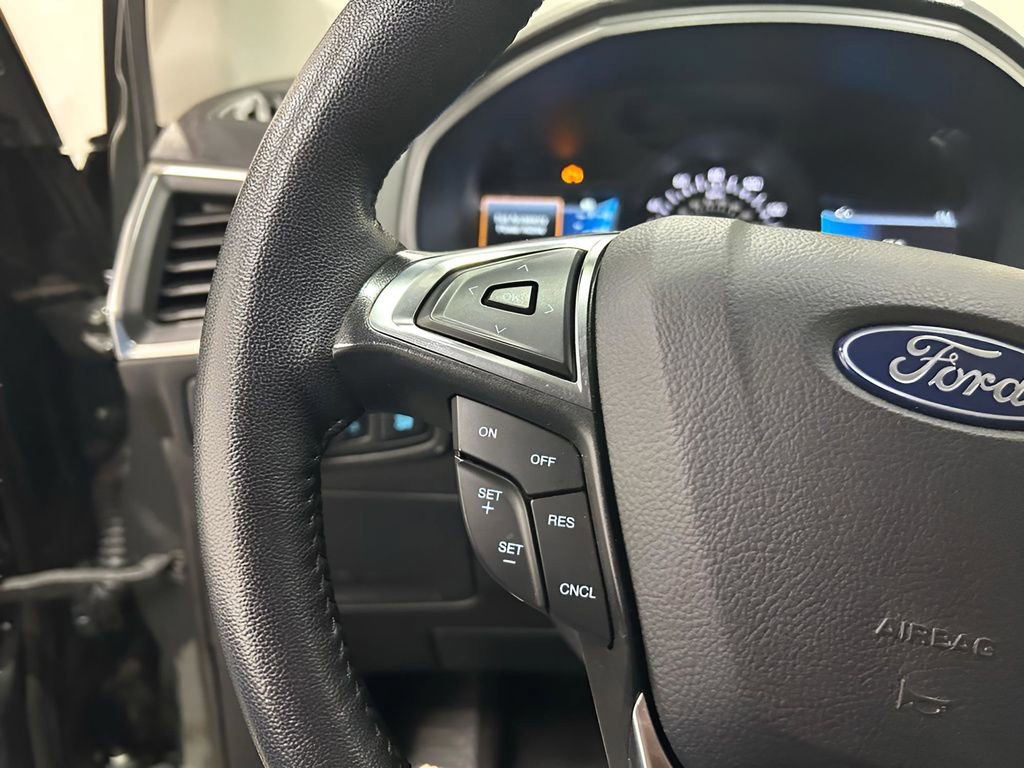 Certified 2024 Ford Edge Titanium image 23