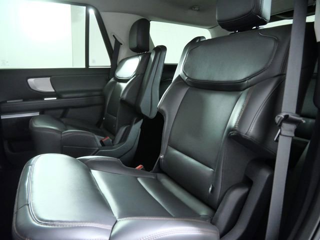 Certified 2025 Ford Expedition Active AWD/4WD image 16