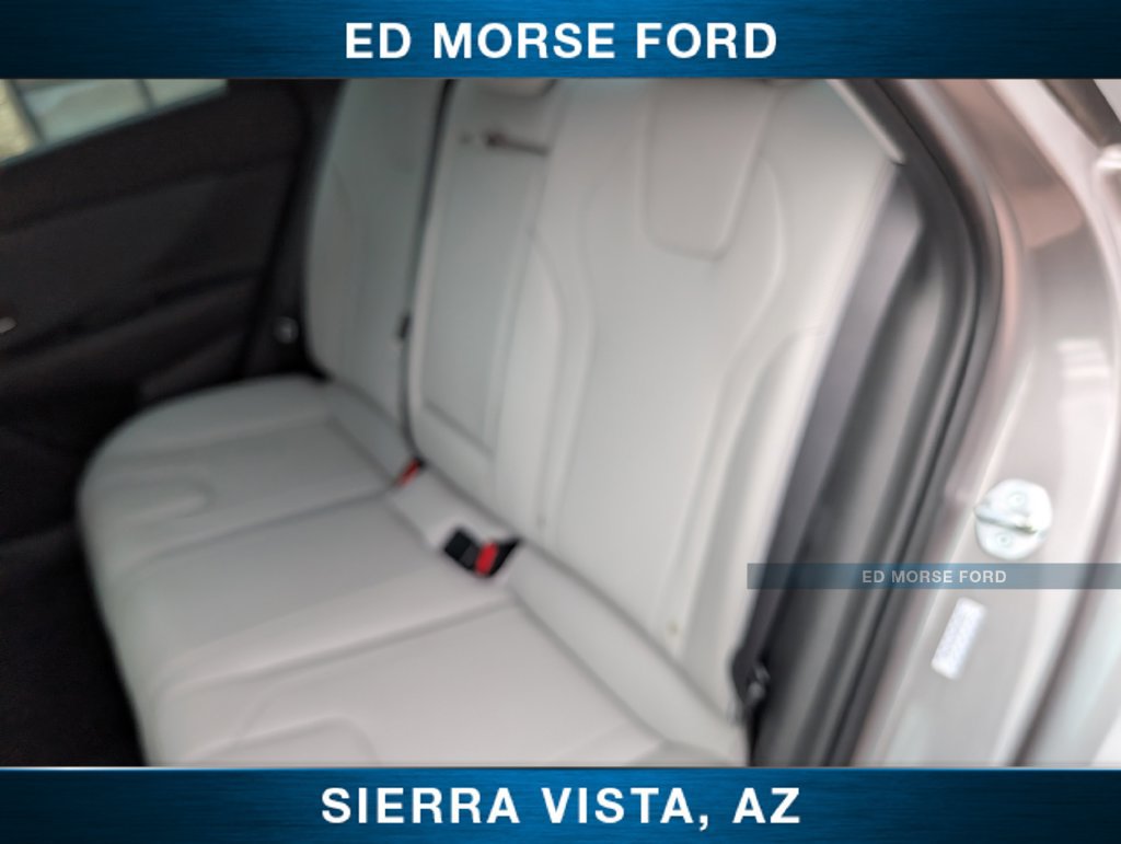 Used 2023 Hyundai Elantra Limited FWD image 17