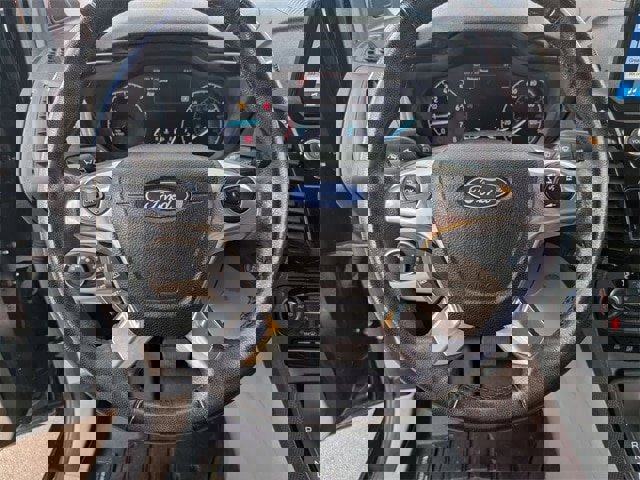 Certified 2020 Ford Transit Connect Titanium w/ Trailer Tow Package image 18