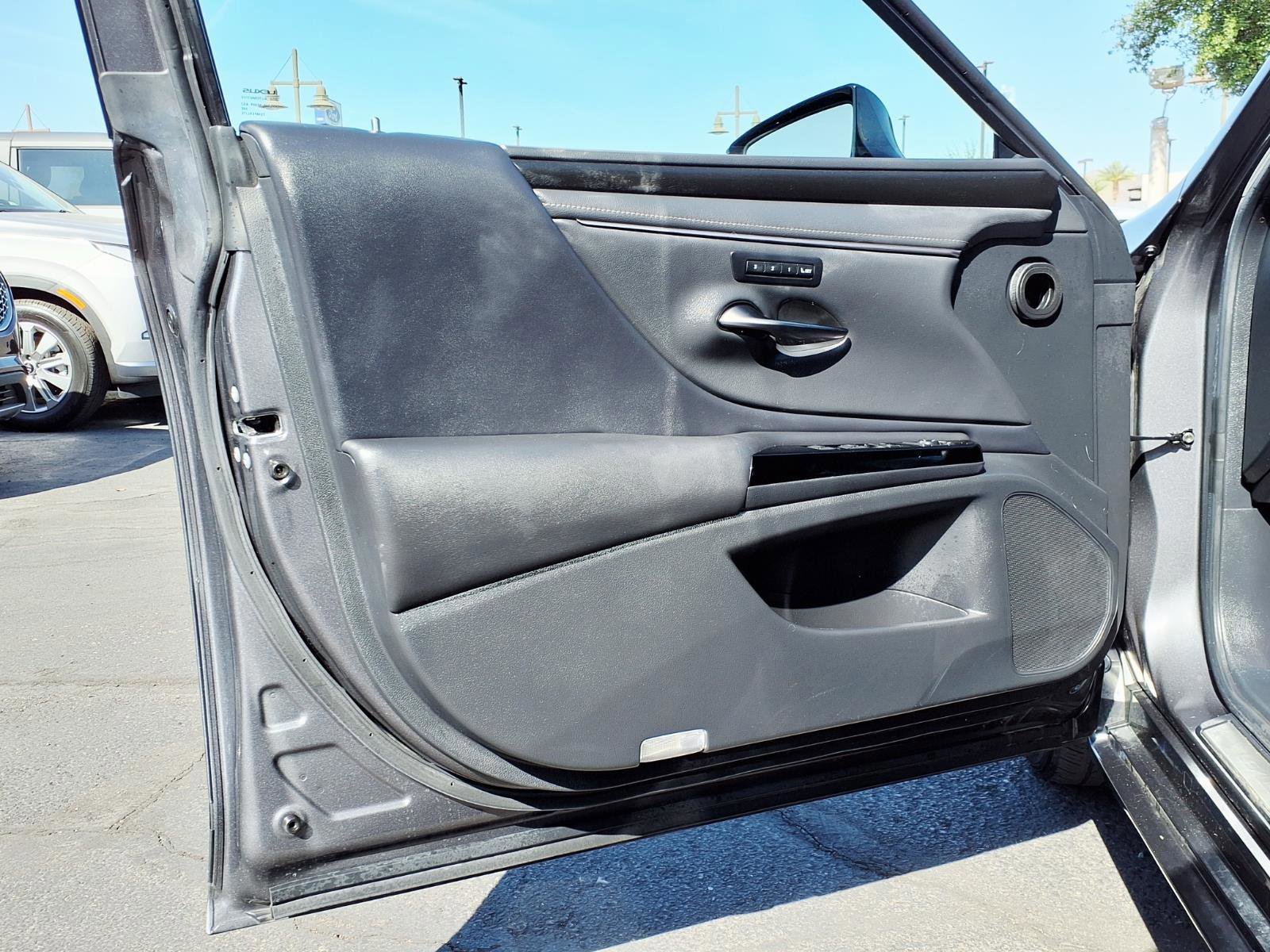 Used 2023 Lexus ES 250 w/ Premium Package AWD/4WD image 20