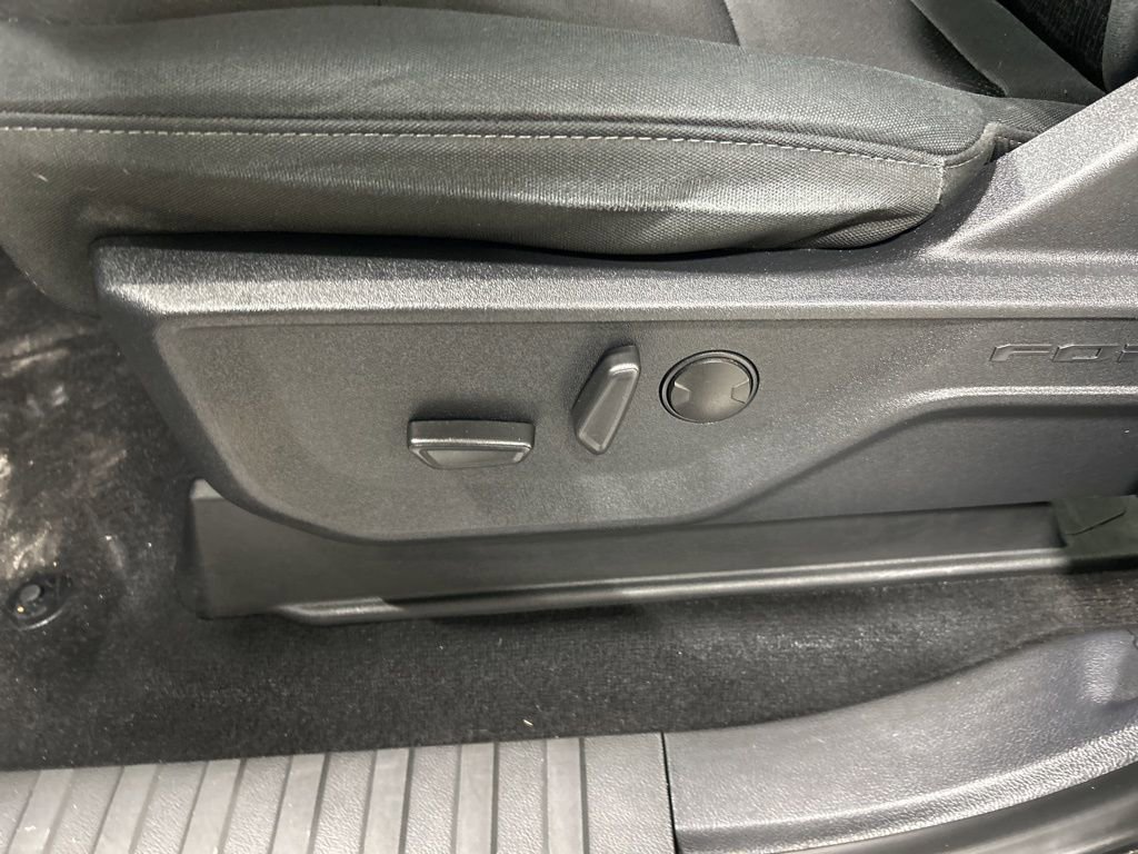 Certified 2022 Ford F150 XLT w/ Equipment Group 302A High image 13