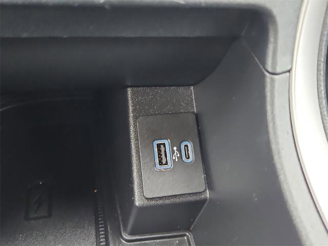 Certified 2022 Ford Edge SEL w/ Convenience Package image 16