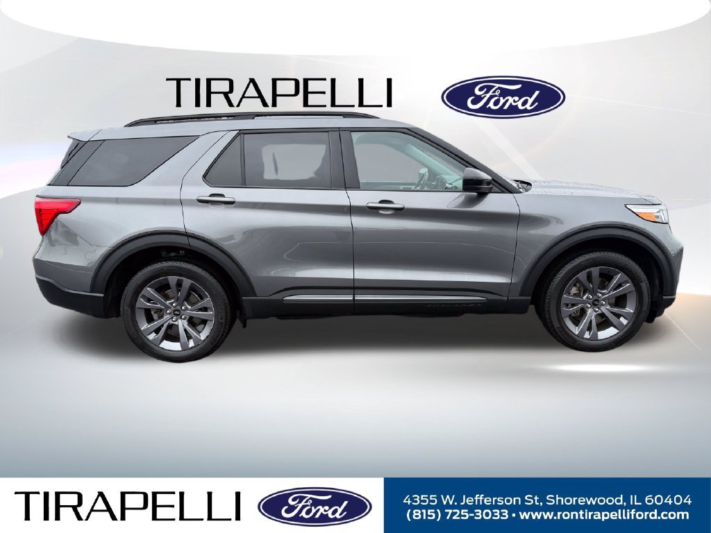 Certified 2023 Ford Explorer XLT w/ Equipment Group 202A AWD/4WD image 4