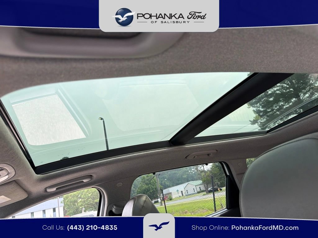 Used 2019 Hyundai Santa Fe Limited AWD/4WD image 19