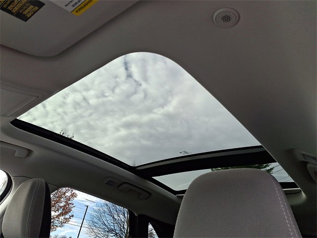 Certified 2022 Ford Escape SE w/ SE Sport Appearance Package image 15