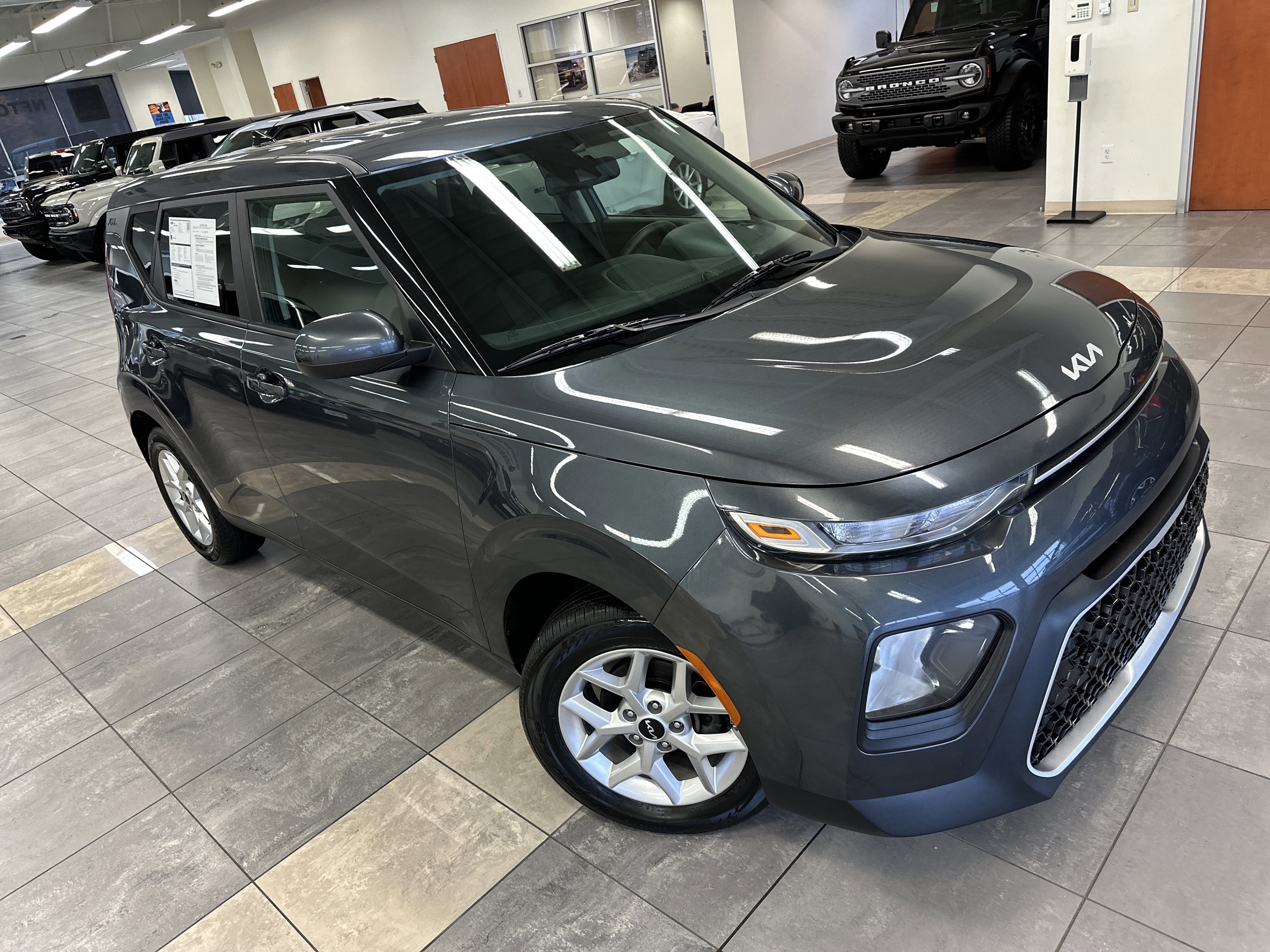 Used 2022 Kia Soul LX w/ Technology Package image 8
