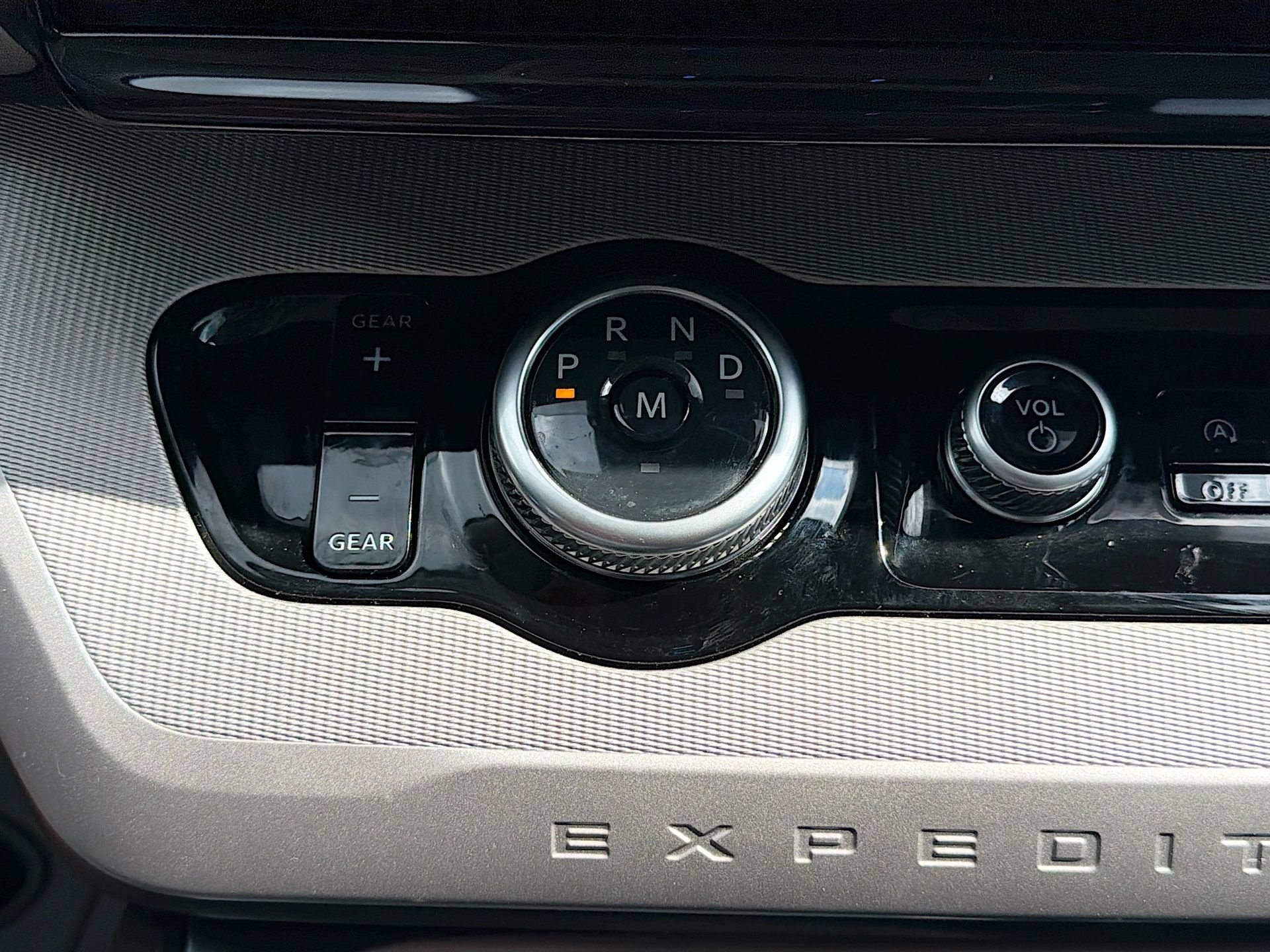 Certified 2025 Ford Expedition Max Active AWD/4WD image 22