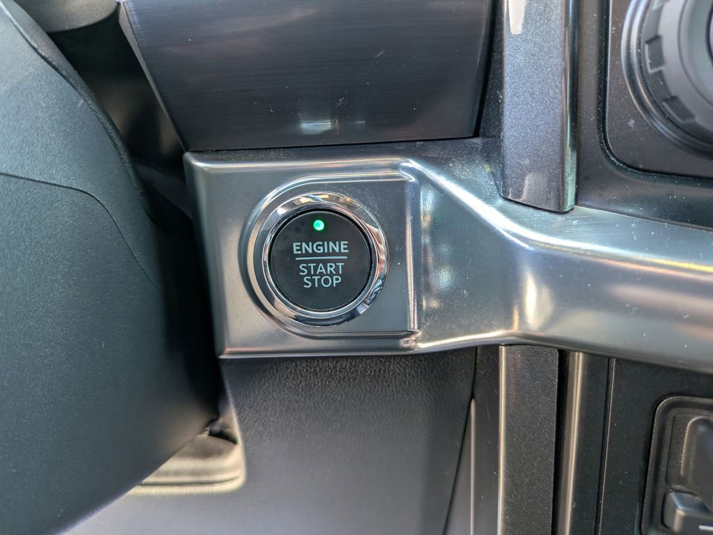 Certified 2023 Ford F150 Lariat image 29