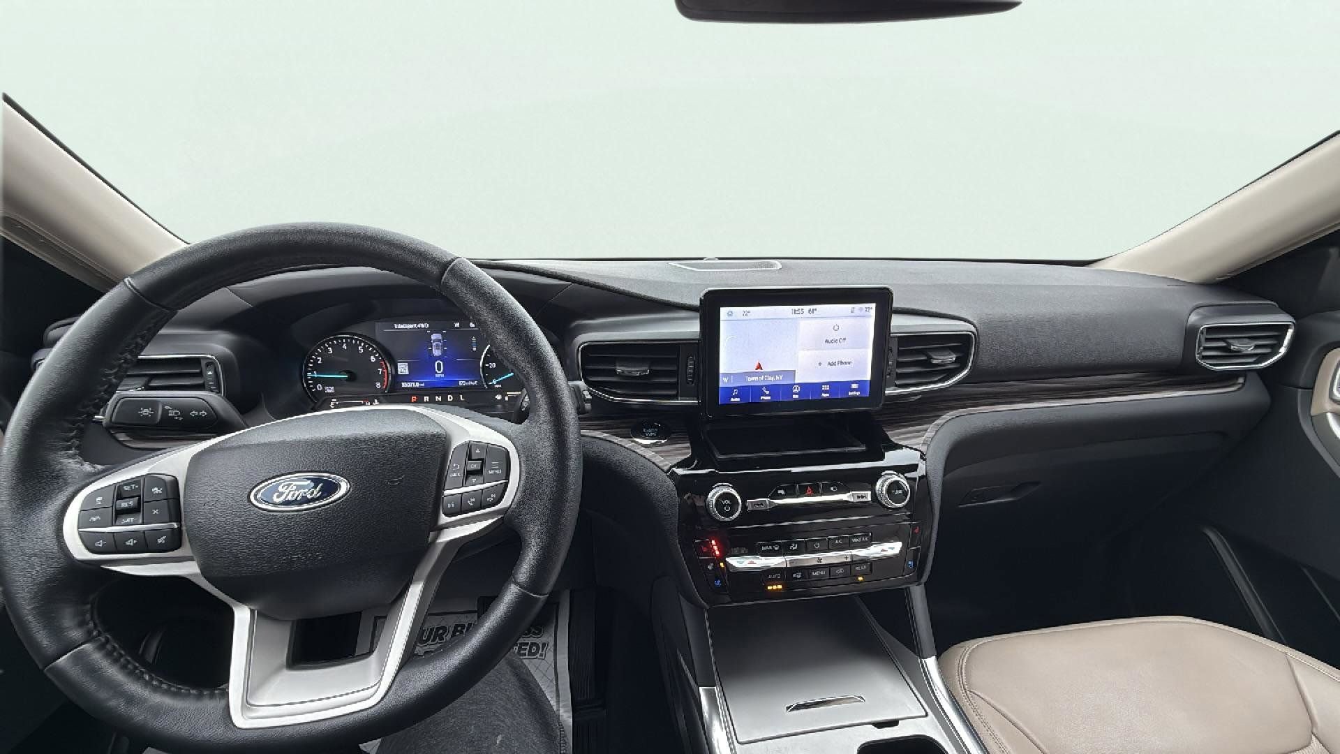 Certified 2023 Ford Explorer Limited w/ Class IV Trailer Tow Package image 11