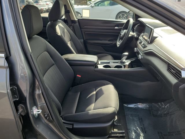 Used 2024 Nissan Altima 2.5 SV image 21