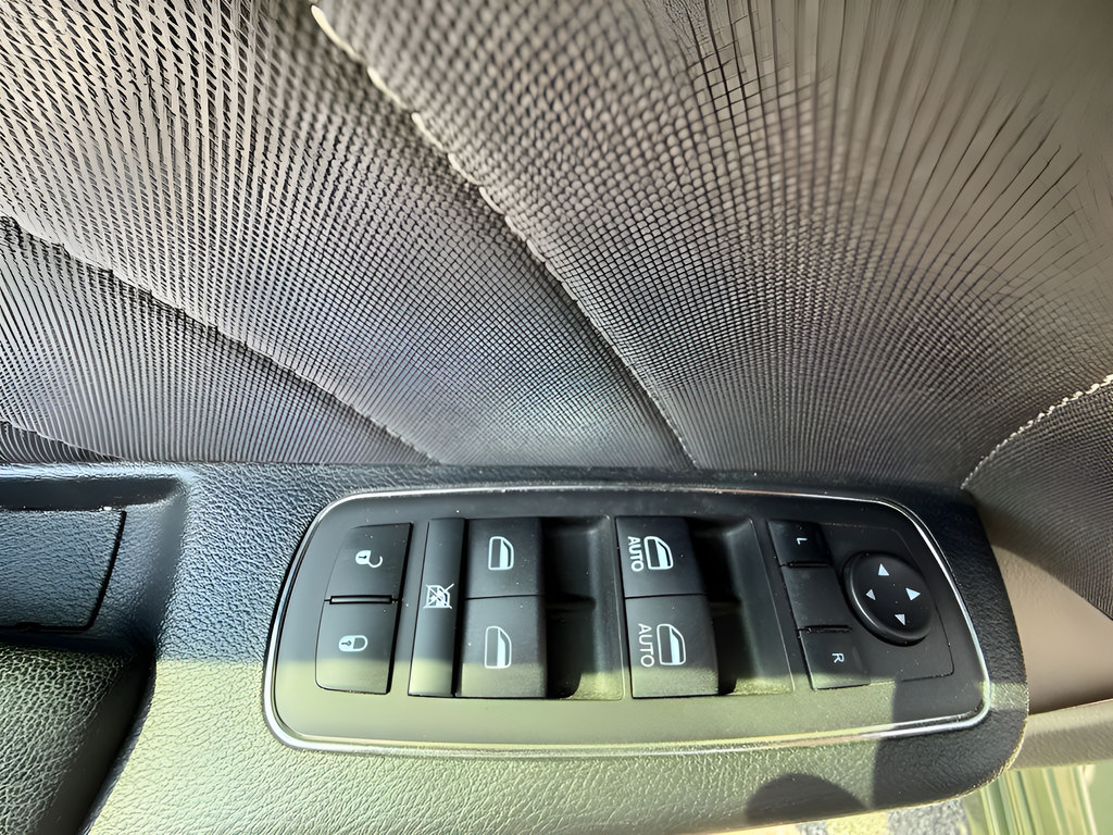 Used 2022 Dodge Charger SXT w/ Cold Weather Package AWD/4WD image 19