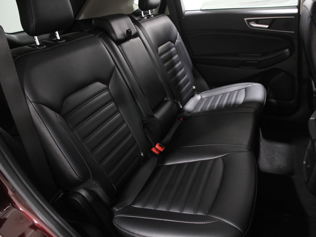Certified 2024 Ford Edge SEL image 16
