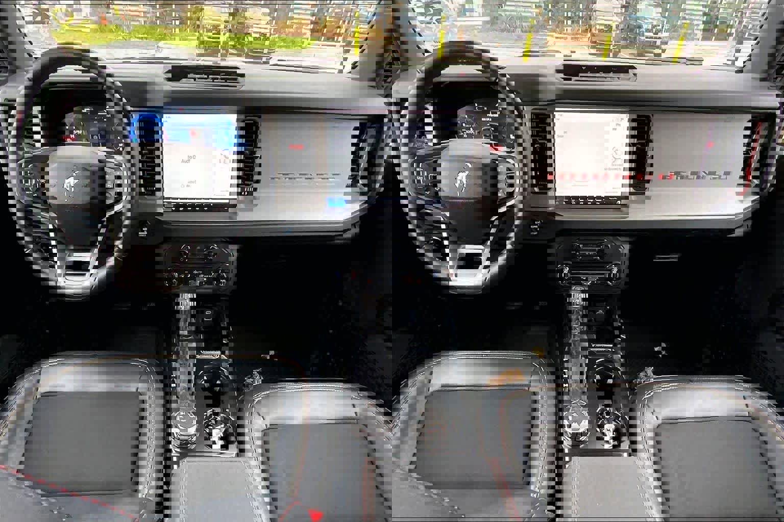 Certified 2025 Ford Bronco Big Bend w/ Black Diamond Package image 14