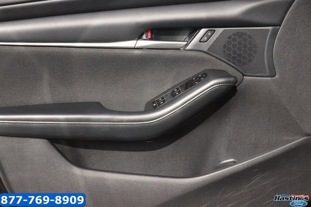 Used 2022 MAZDA MAZDA3 Sedan image 10