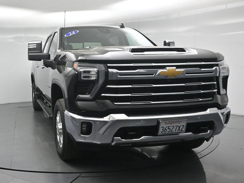 Used 2024 Chevrolet Silverado 2500 LTZ w/ LTZ Convenience Package AWD/4WD image 56