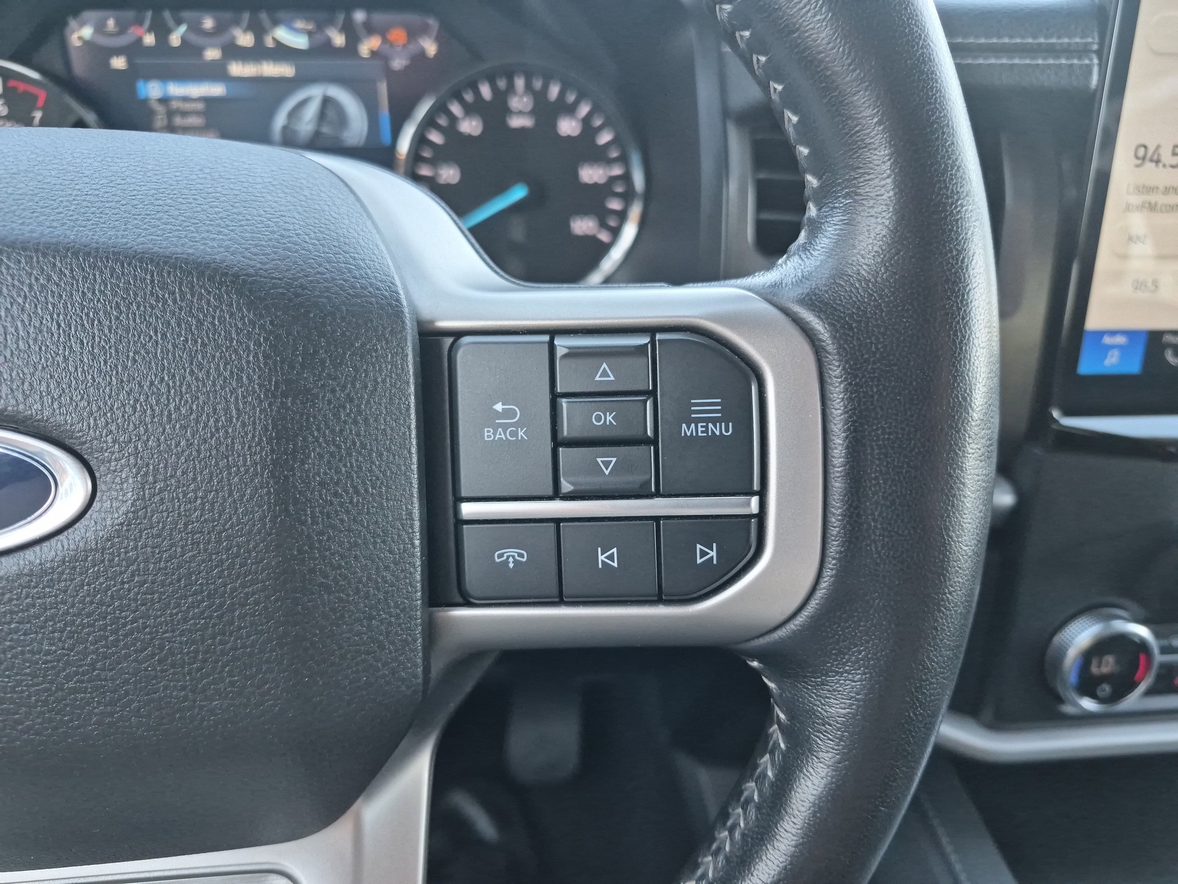 Certified 2024 Ford Expedition XLT image 26