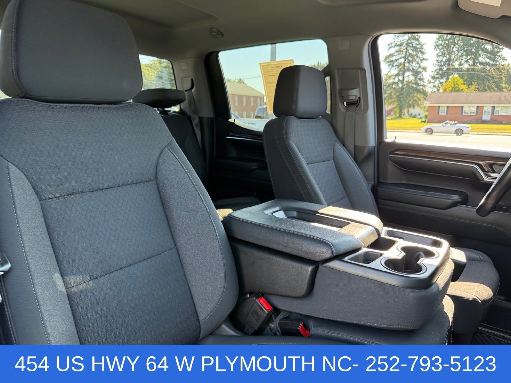 Used 2024 Chevrolet Silverado 1500 LT AWD/4WD image 17