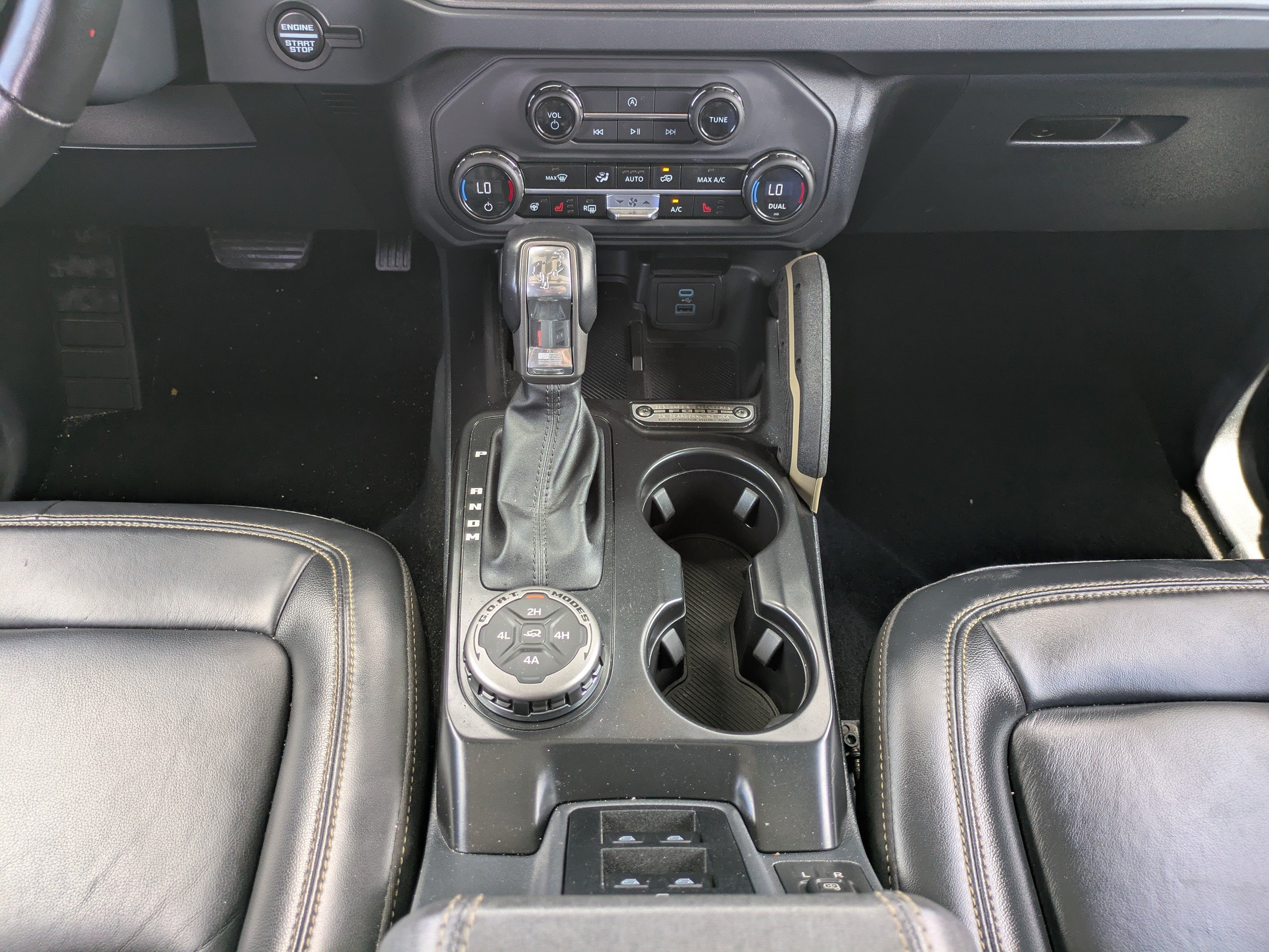 Certified 2025 Ford Bronco Badlands AWD/4WD image 18