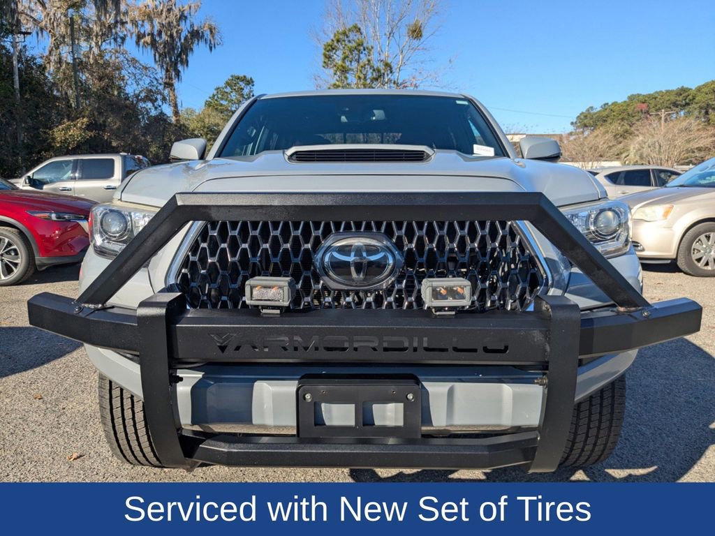 Used 2019 Toyota Tacoma TRD Sport image 9