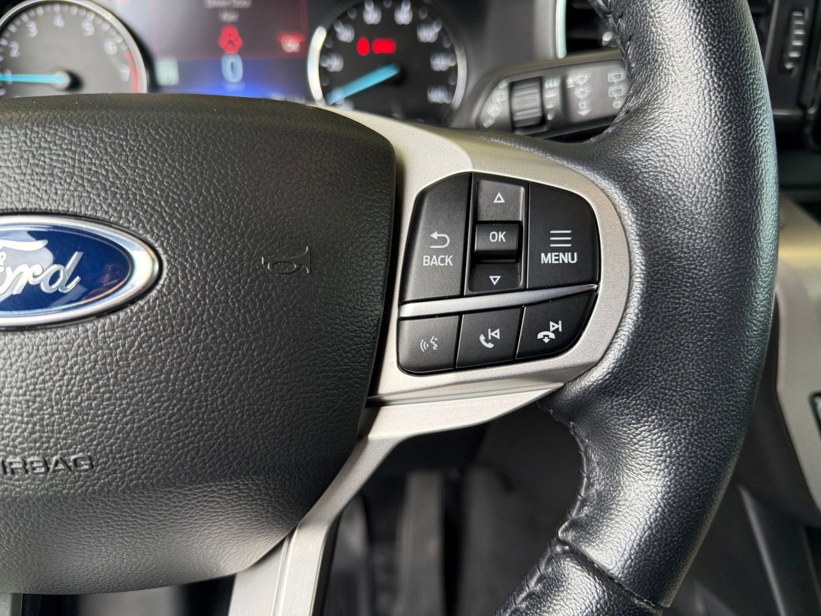 Certified 2022 Ford Explorer XLT w/ Equipment Group 202A image 25