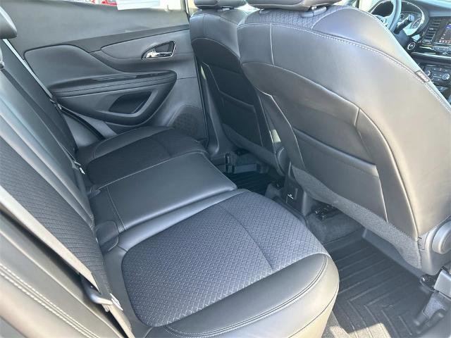 Used 2022 Buick Encore Preferred w/ Safety Package image 20