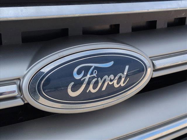 Certified 2017 Ford Escape SE w/ SE Cold Weather Package image 9