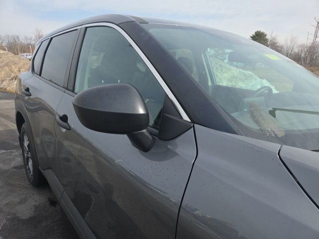 Used 2021 Nissan Rogue S image 9