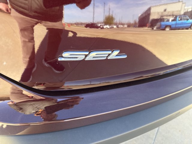 Certified 2024 Ford Edge SEL w/ Convenience Package AWD/4WD image 16