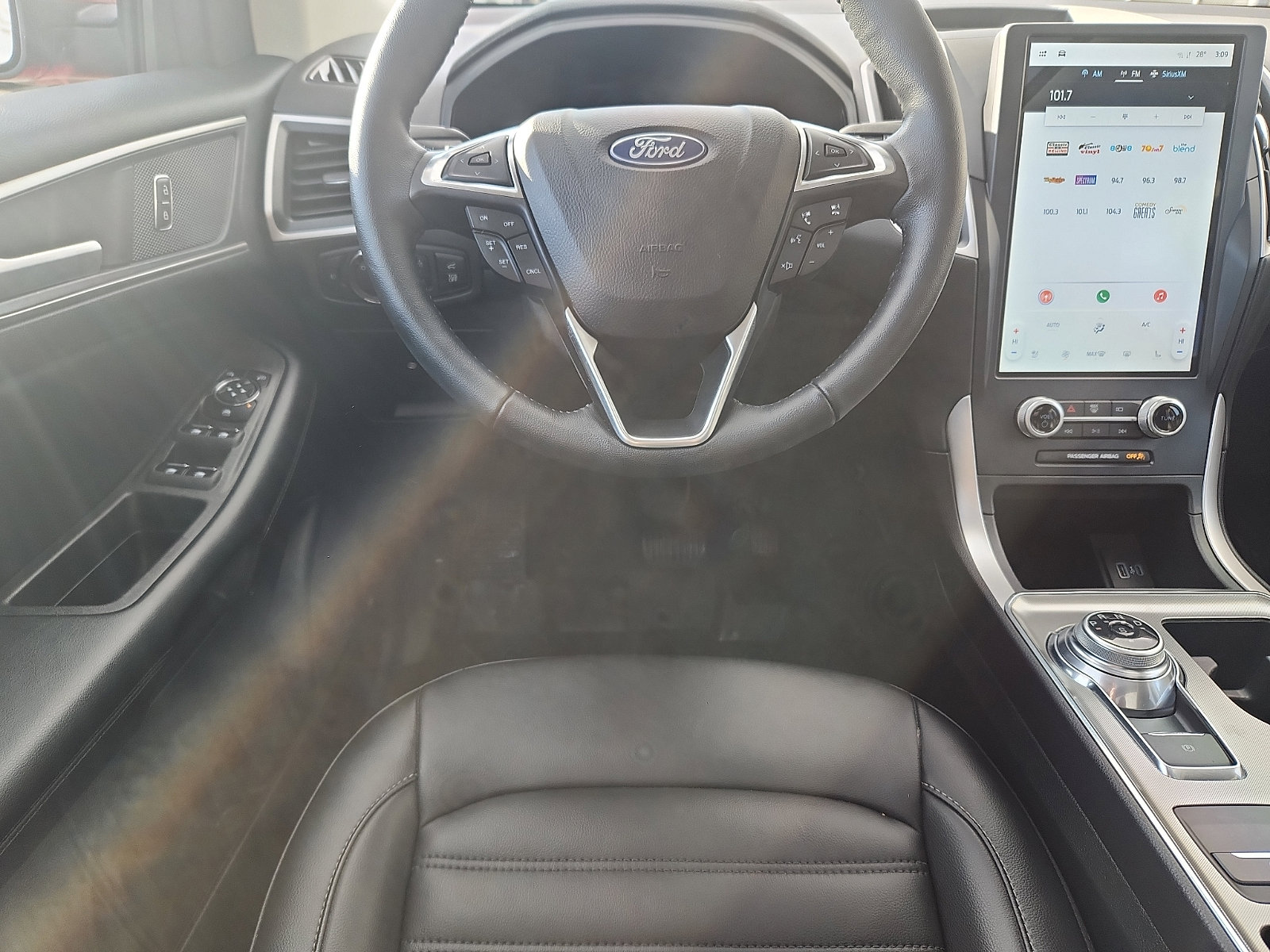 Certified 2022 Ford Edge SEL w/ Convenience Package image 10