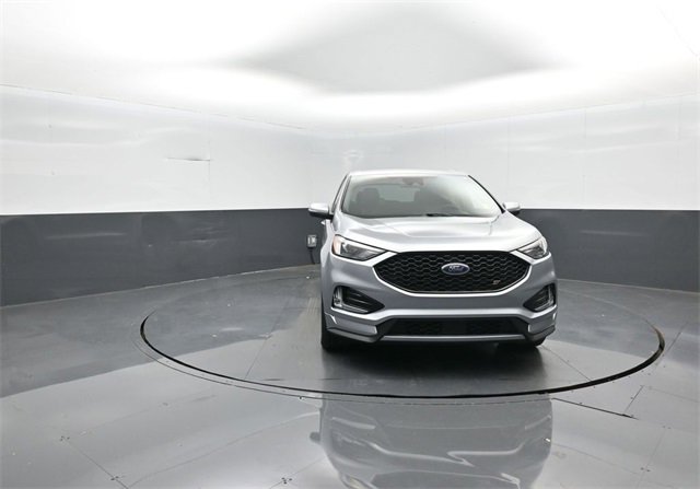 Certified 2020 Ford Edge ST image 2