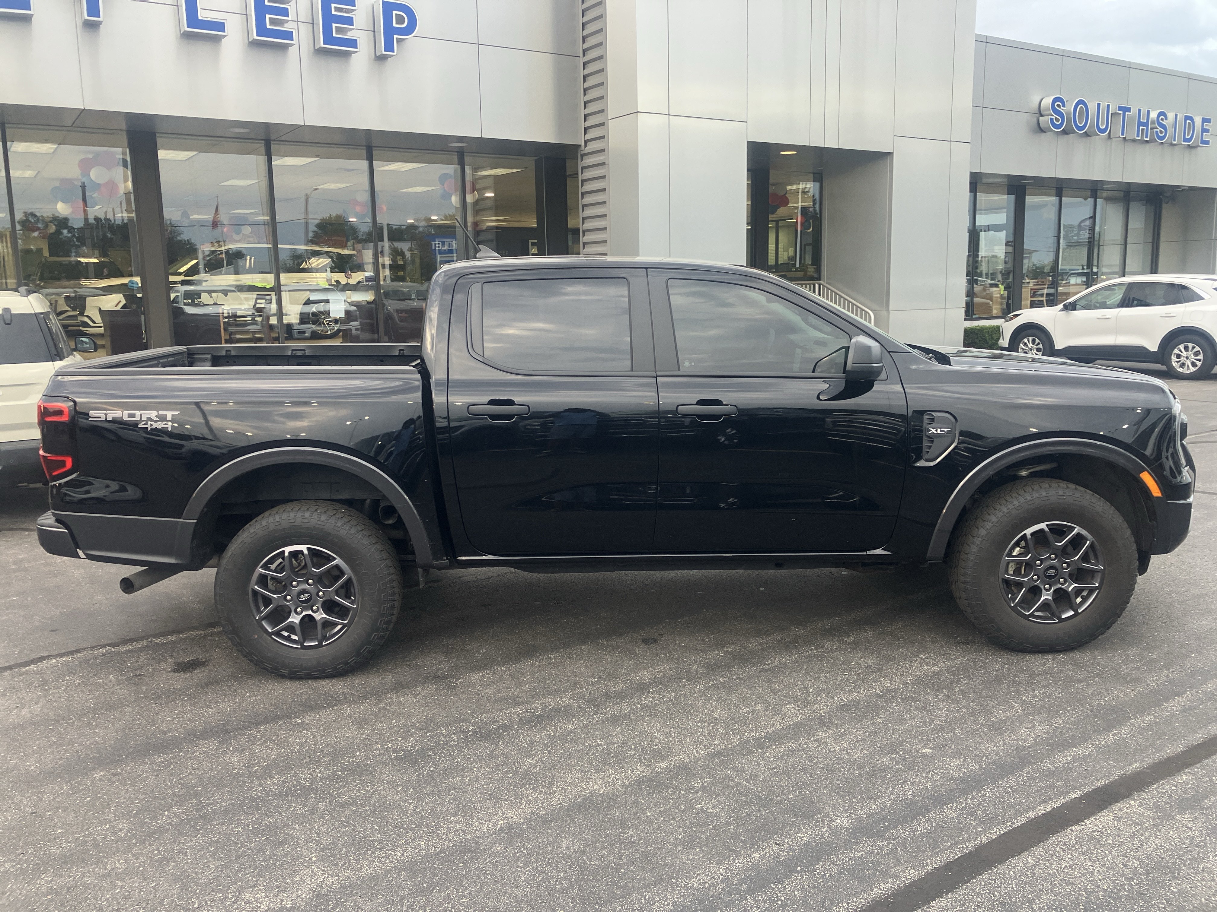 Certified 2024 Ford Ranger XLT AWD/4WD image 9