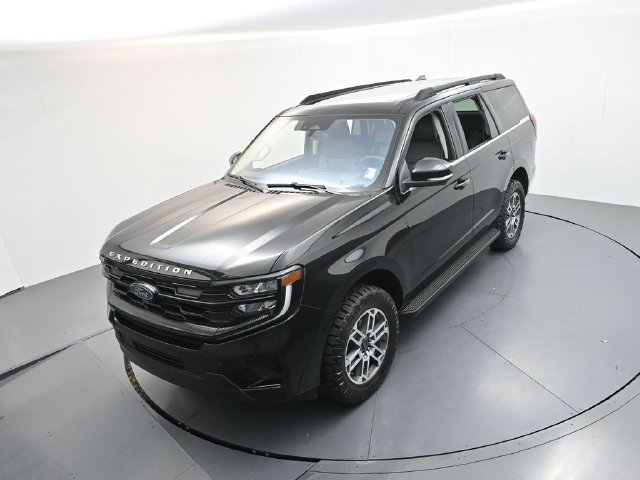 Certified 2025 Ford Expedition Active AWD/4WD image 40