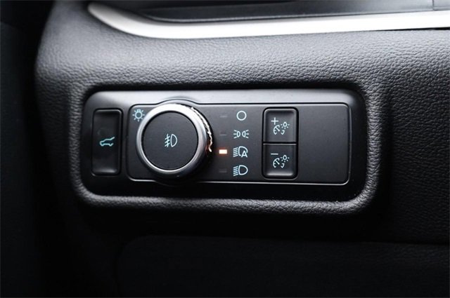 Certified 2024 Ford Explorer XLT w/ Equipment Group 202A image 20