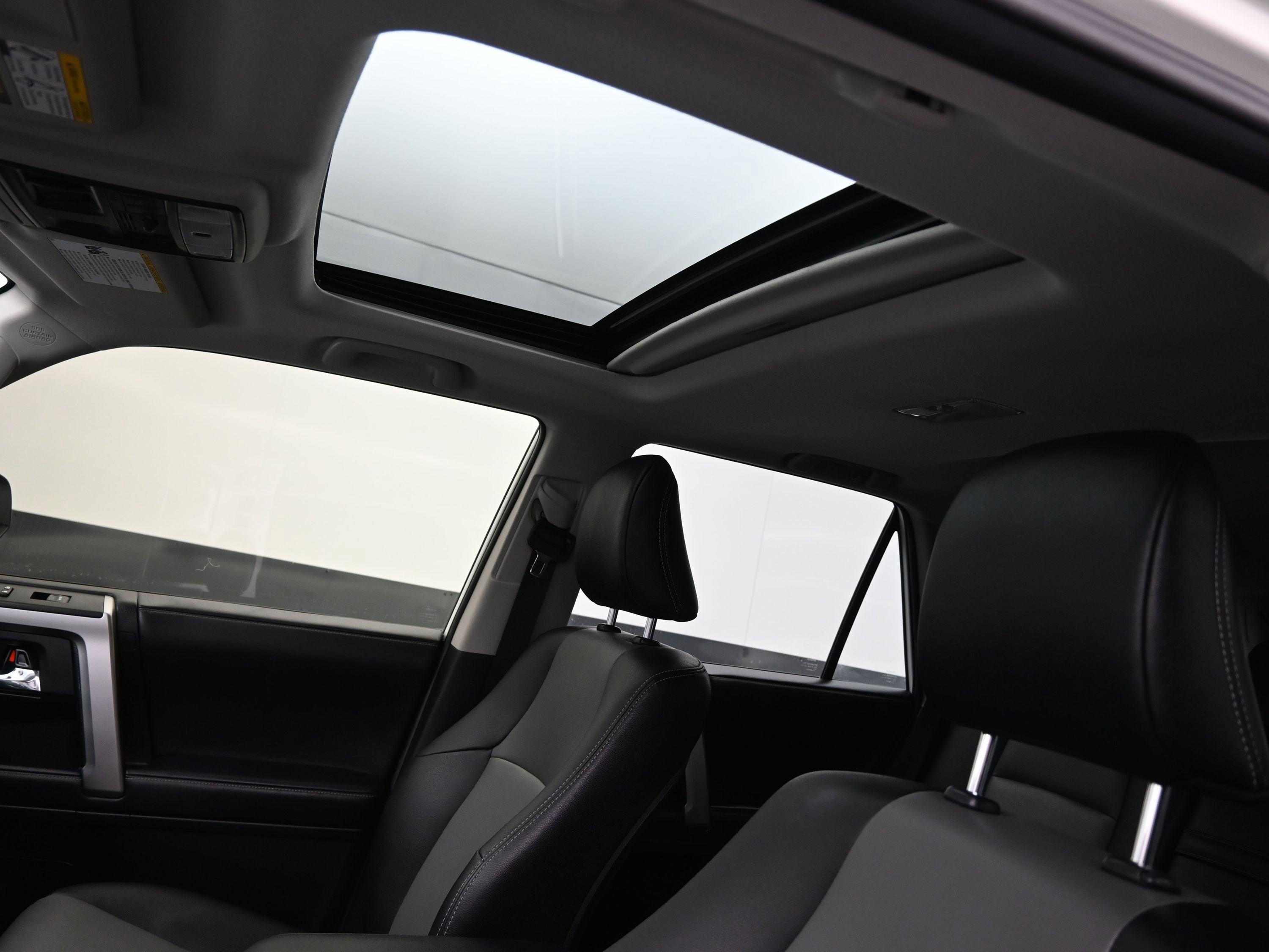 Used 2022 Toyota 4Runner SR5 Premium w/ Moonroof Package image 32