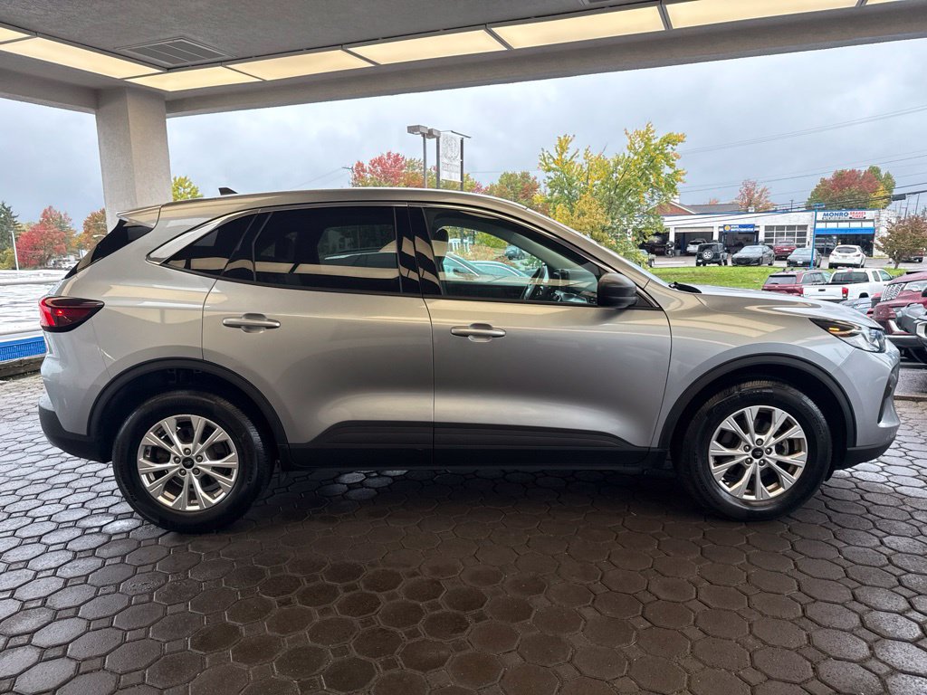 Certified 2023 Ford Escape Active AWD/4WD image 5