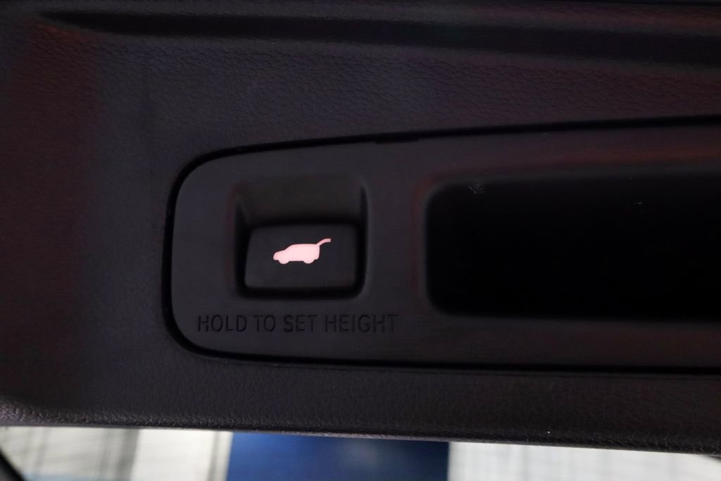 Used 2018 Honda CR-V Touring image 16
