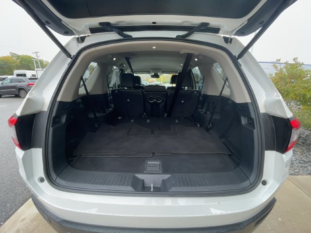 Used 2025 Honda Pilot EX-L image 11